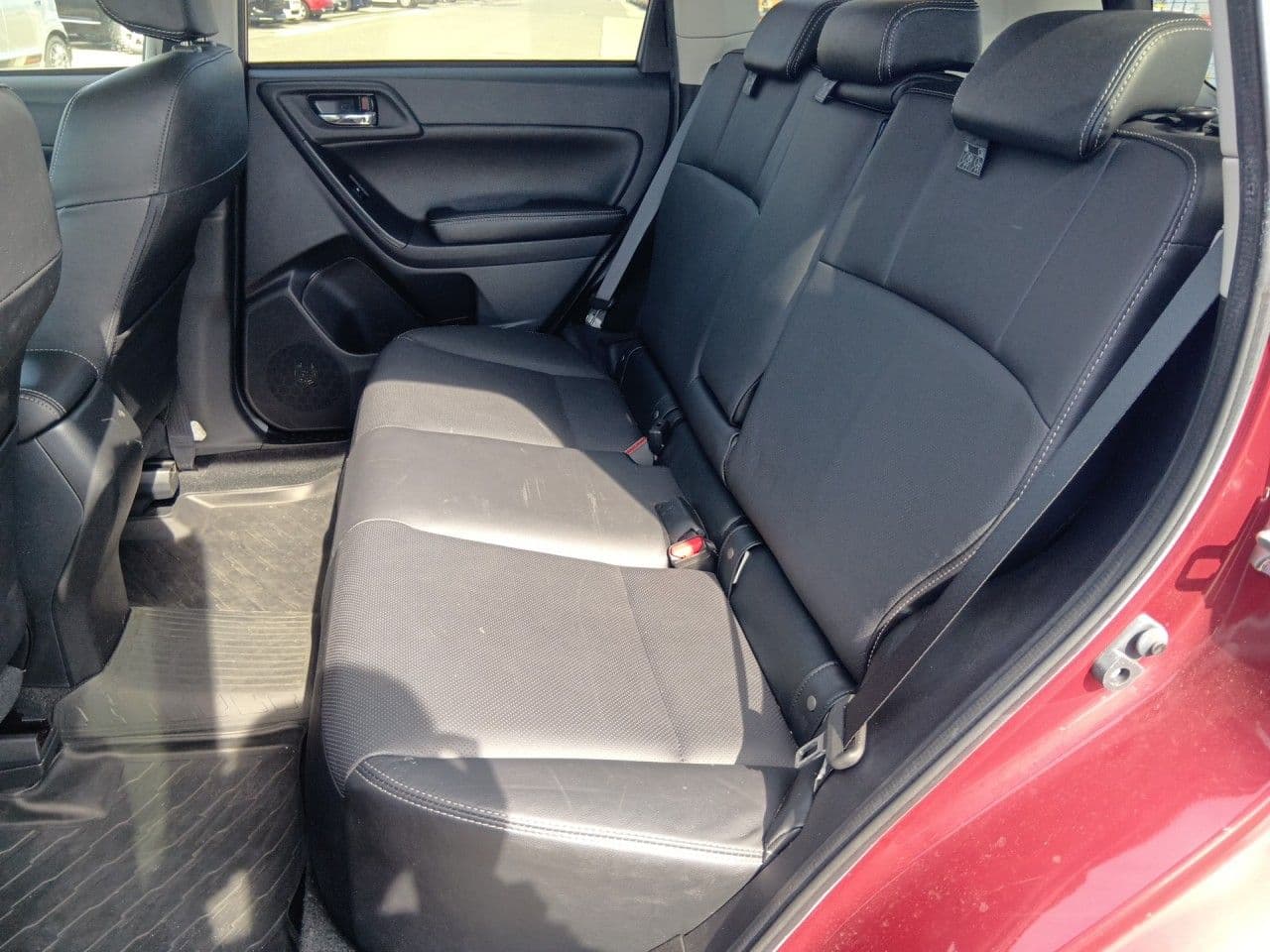 Vehicle SU00001357 large view 25