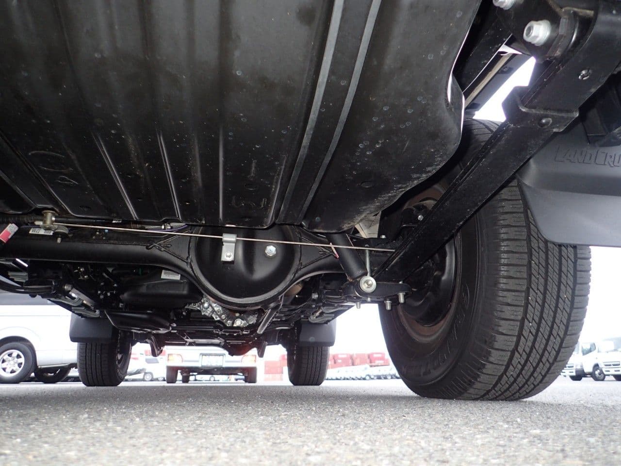 Vehicle SU00001312 large view 16