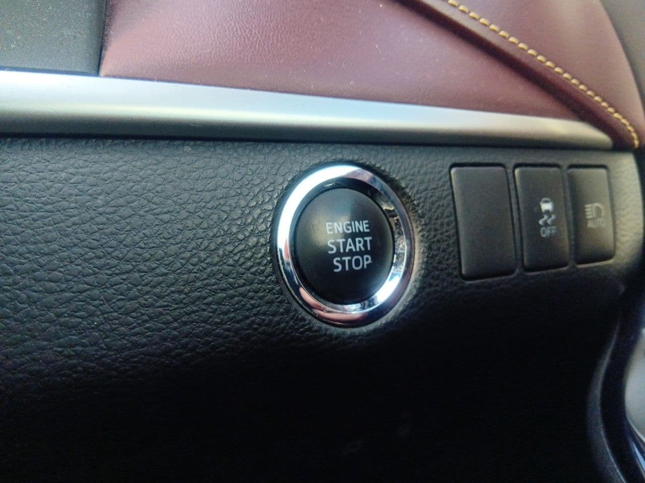 Vehicle SU00001329 large view 34