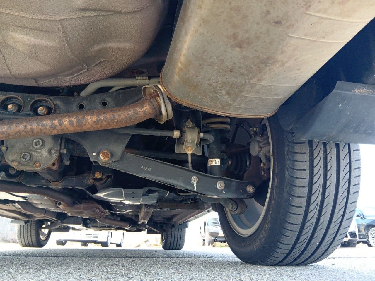 Vehicle SU00001357 large view 17