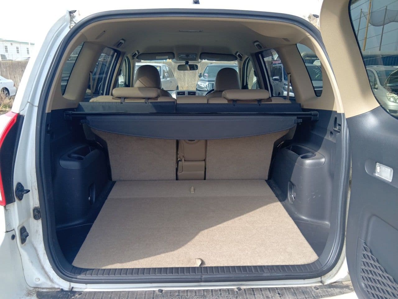 Vehicle SU00001348 large view 24