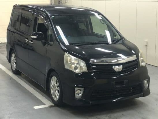 
									2012 TOYOTA NOAH Si Reish
								