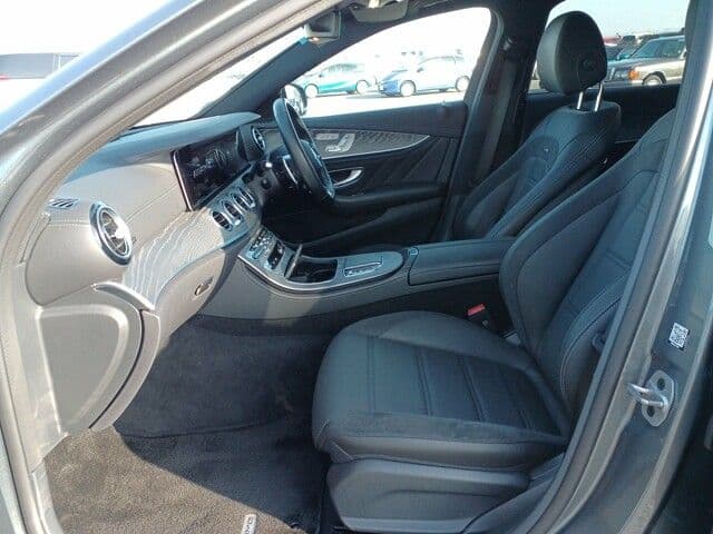 Vehicle SU00001328 large view 25