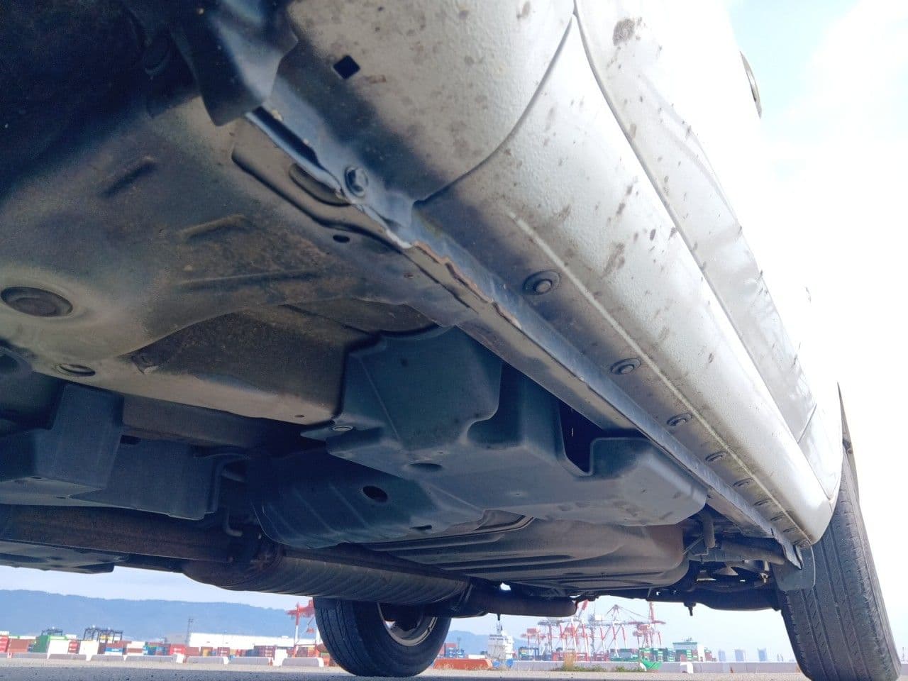 Vehicle SU00001348 large view 18