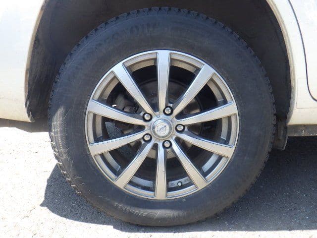 Vehicle SU00001322 large view 10