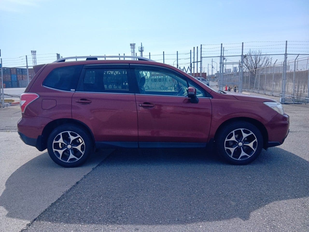 Vehicle SU00001357 large view 7