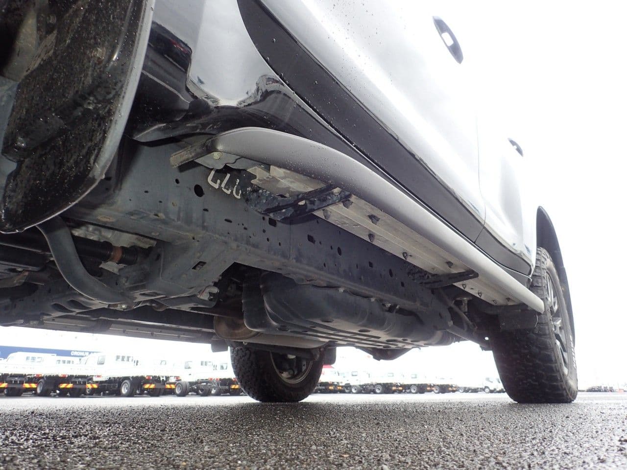 Vehicle SU00001372 large view 17