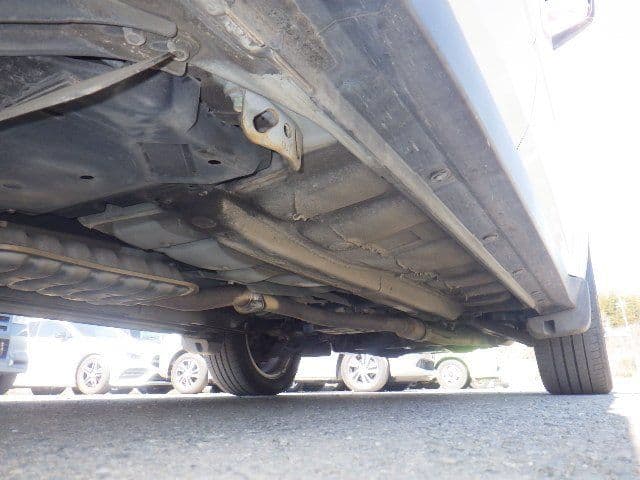 Vehicle SU00001318 large view 17