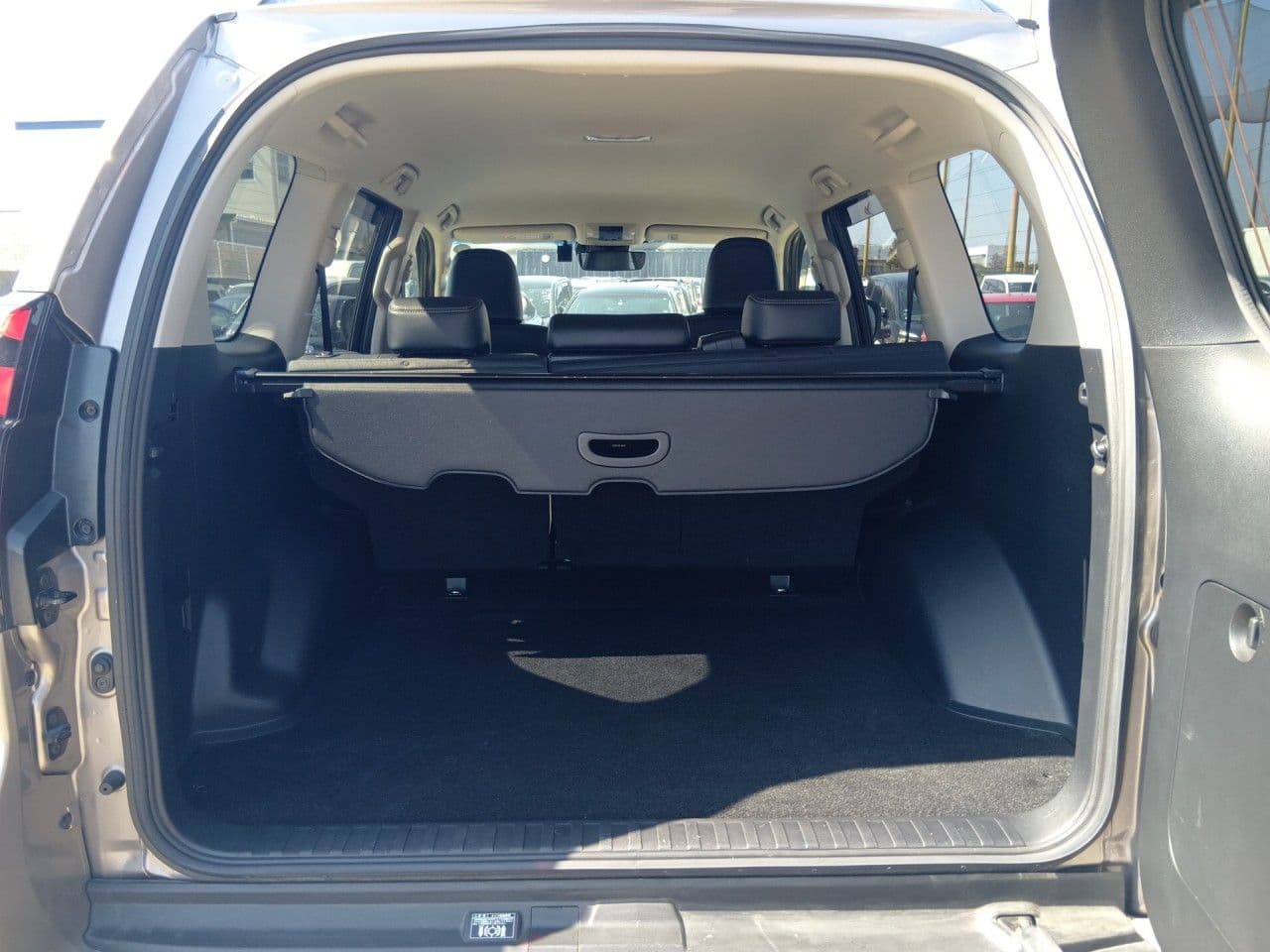 Vehicle SU00001344 large view 23