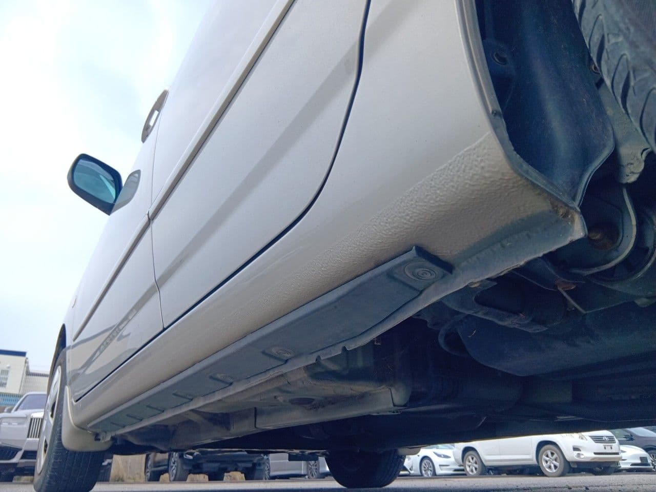 Vehicle SU00001347 large view 17