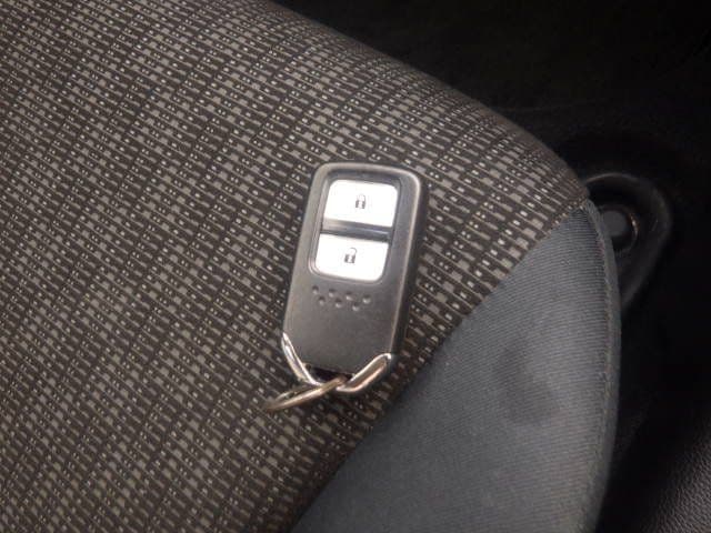 Vehicle SU00001440 large view 34