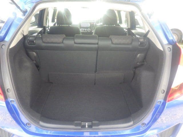 Vehicle SU00001440 large view 23