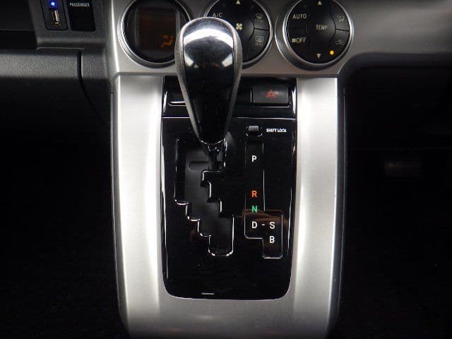 Vehicle SU00001366 large view 34