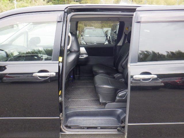 Vehicle SU00001426 large view 26