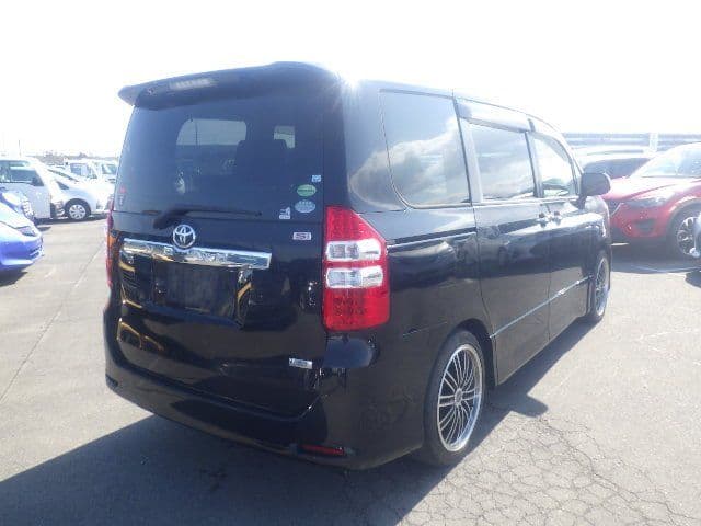 Vehicle SU00001371 large view 5