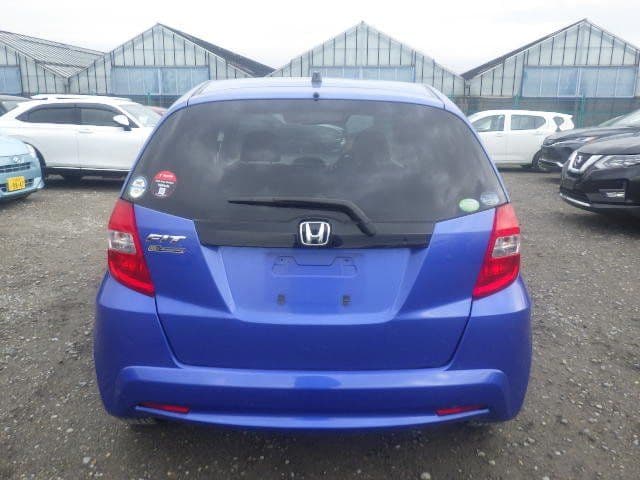 Vehicle SU00001409 large view 5