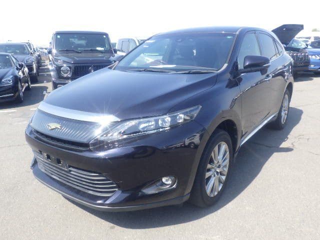 
									2017 TOYOTA HARRIER Premium
								