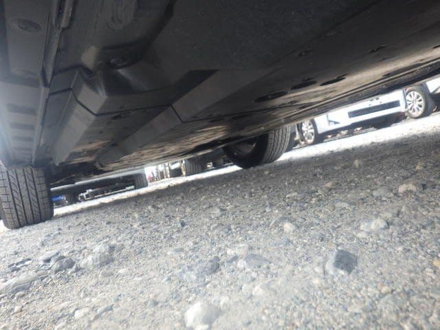 Vehicle SU00001358 large view 17