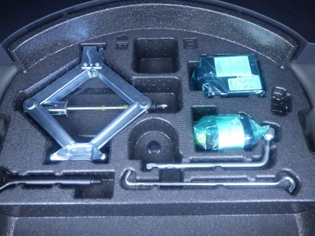 Vehicle SU00001358 large view 34