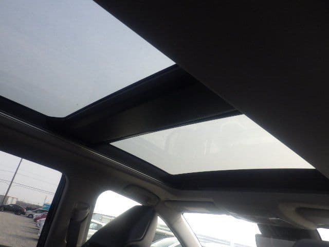 Vehicle SU00001358 large view 26