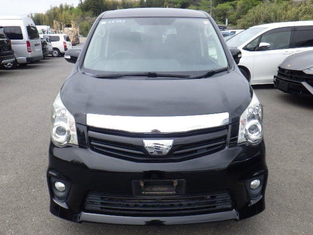 Vehicle SU00001426 large view 9