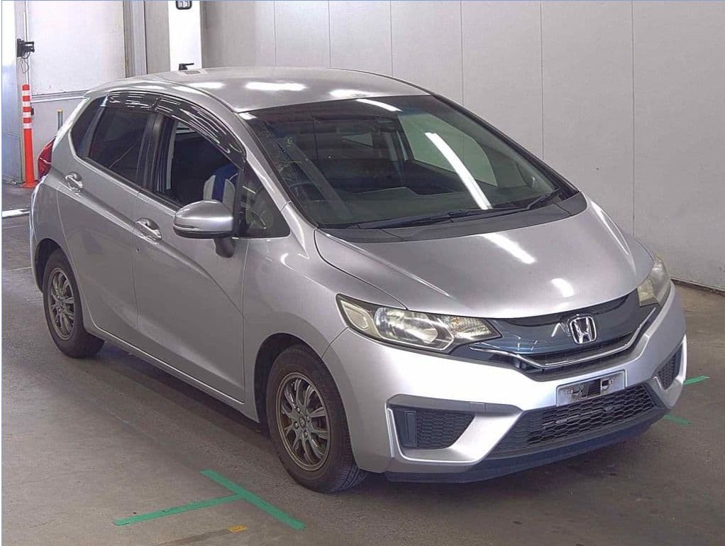 
									2014 HONDA FIT 13GF package
								