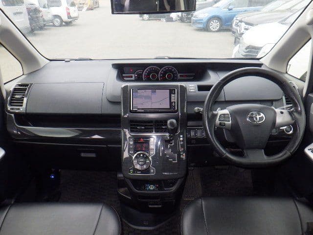 Vehicle SU00001426 large view 28