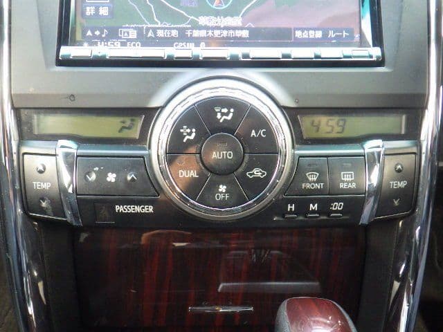 Vehicle SU00001360 large view 33