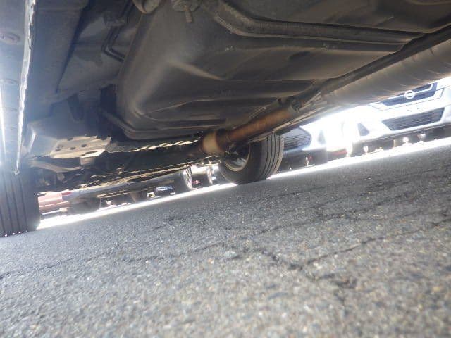 Vehicle SU00001368 large view 16