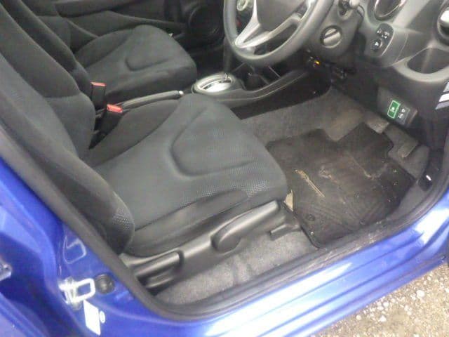 Vehicle SU00001409 large view 22