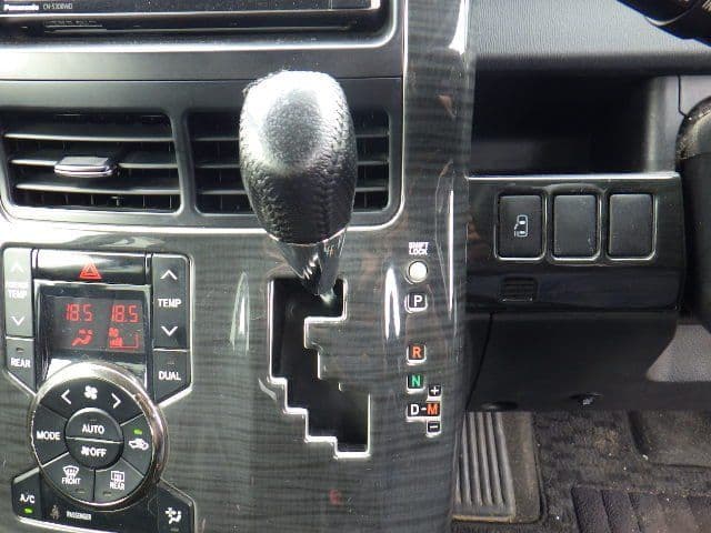 Vehicle SU00001426 large view 35