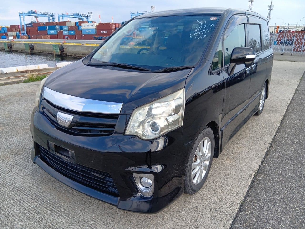 
									2012 TOYOTA NOAH Si Reish
								