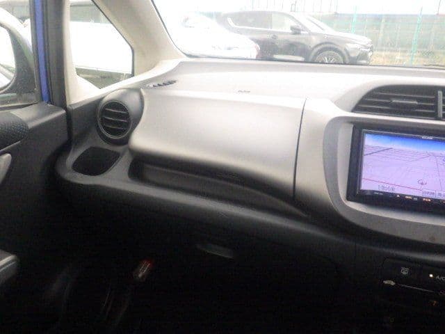 Vehicle SU00001409 large view 28