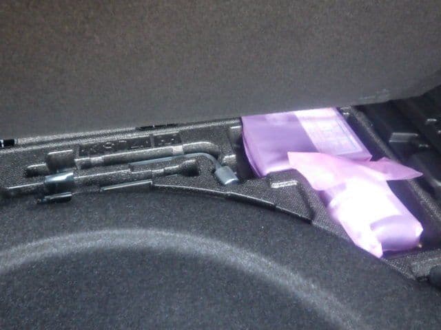 Vehicle SU00001325 large view 35