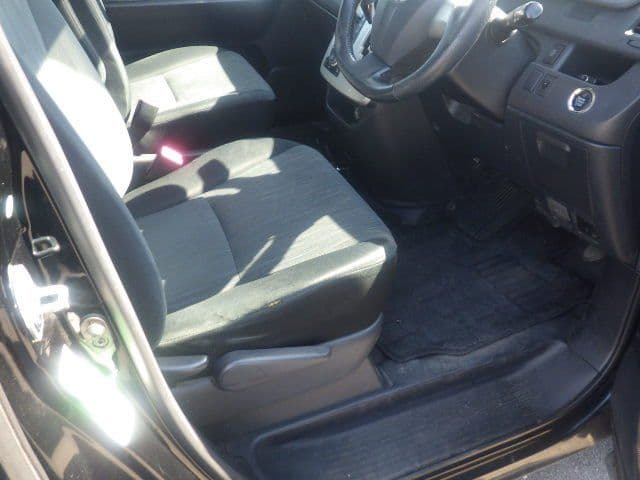 Vehicle SU00001371 large view 21