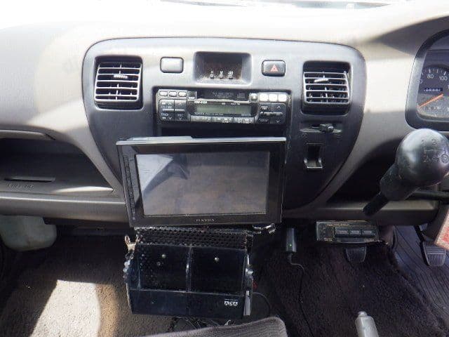 Vehicle SU00001430 large view 27