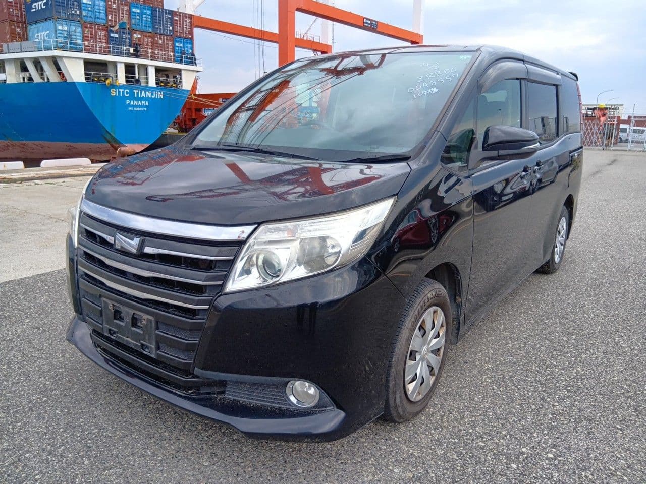 
									2014 TOYOTA NOAH DBA-ZRR80G
								