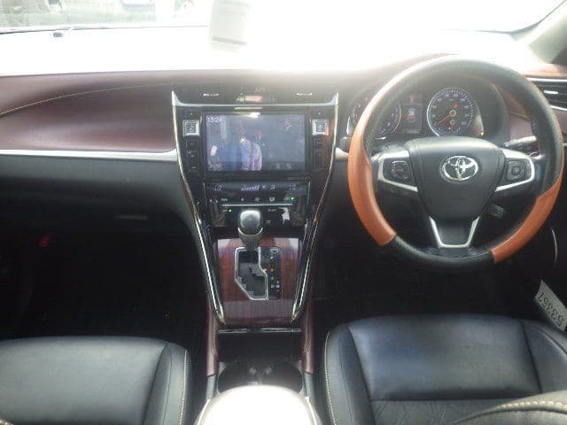 Vehicle SU00001374 large view 26