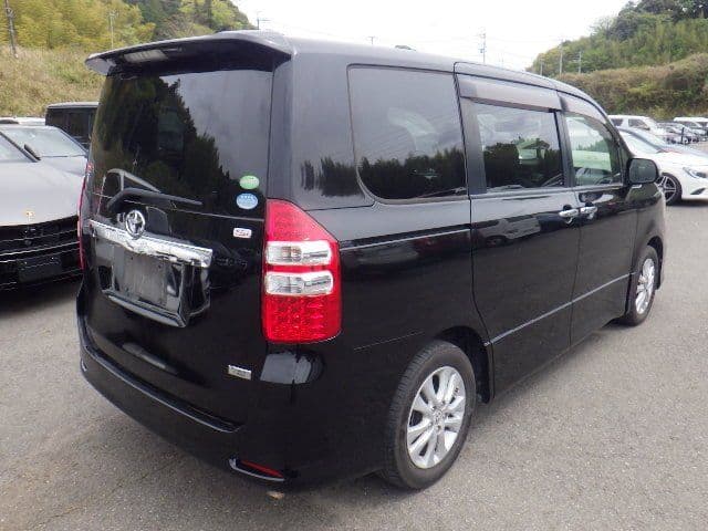 Vehicle SU00001426 large view 6