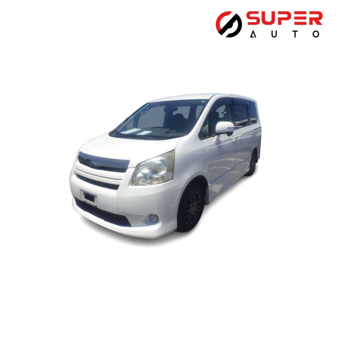 
									2007 TOYOTA NOAH SI
								