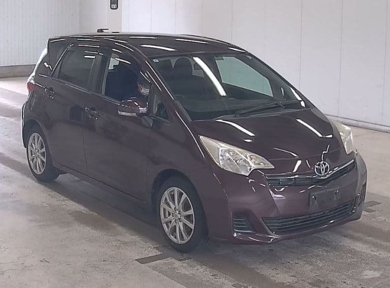 
									2011 TOYOTA RACTIS G
								