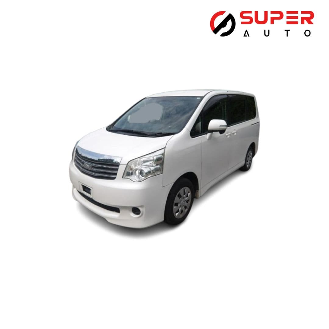 
									2013 TOYOTA NOAH DBA-ZRR70G
								