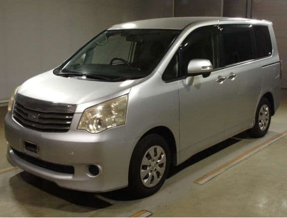 
									2012 TOYOTA NOAH X SMART EDITION
								