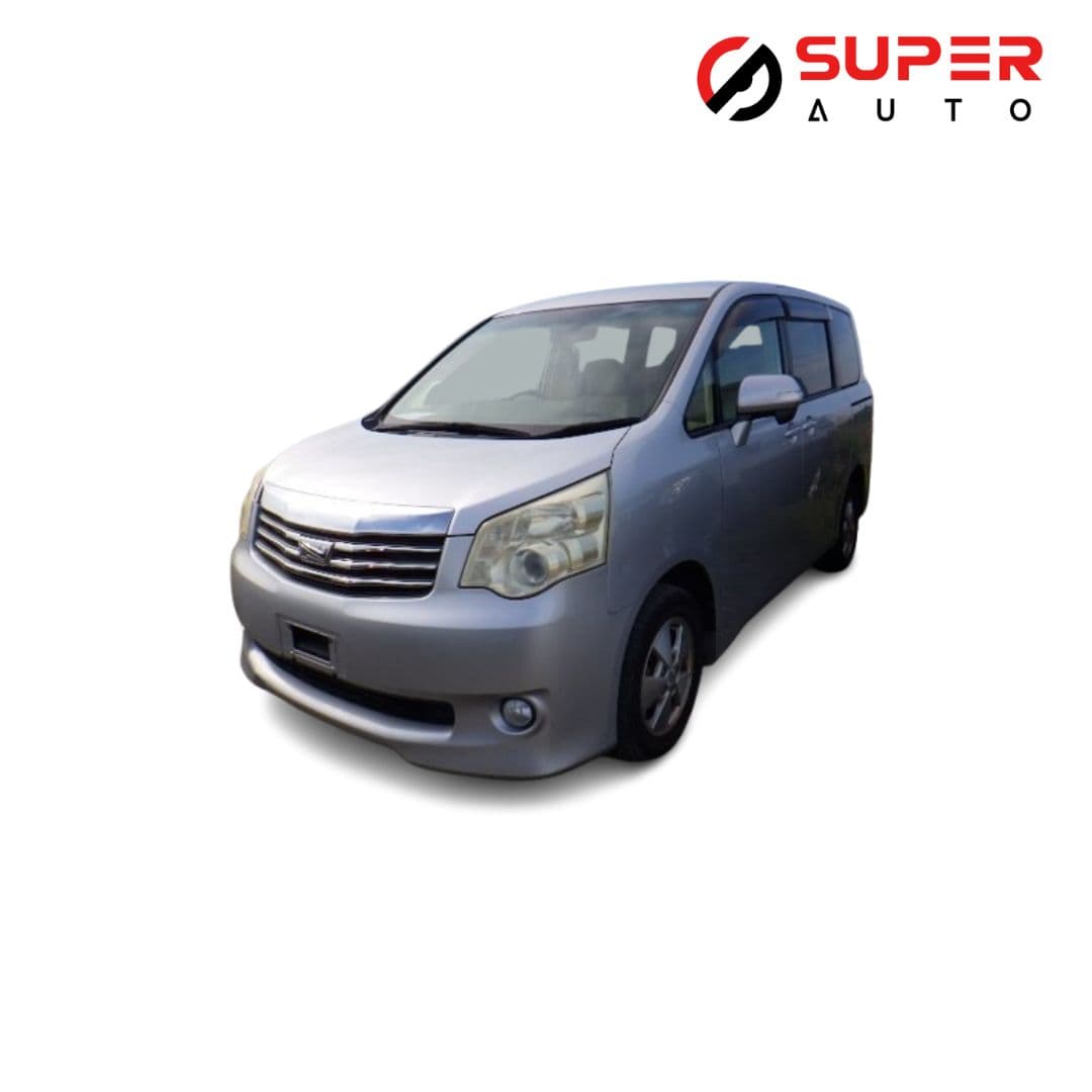 
									2012 TOYOTA NOAH G
								