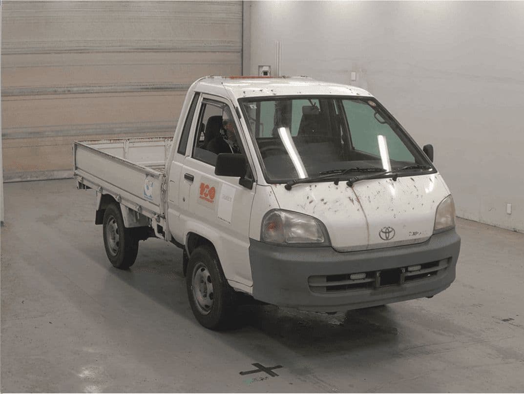 
									2001 TOYOTA TOWNACE DX
								
