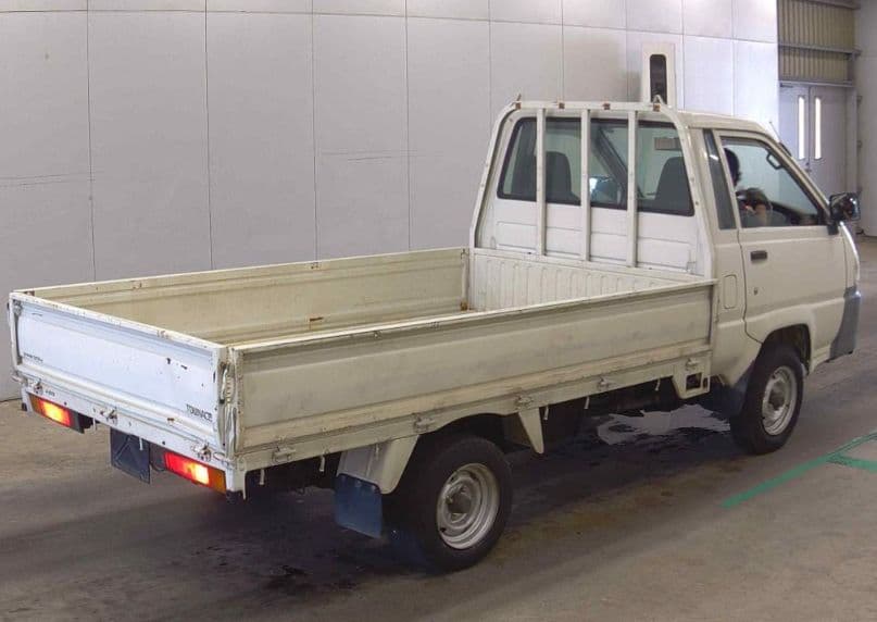 Vehicle SU00001647 large view 4