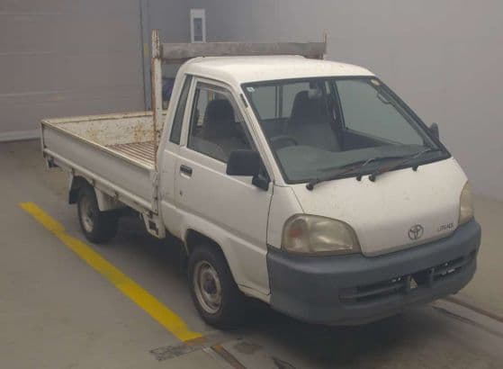 
									2002 TOYOTA LITEACE DX
								