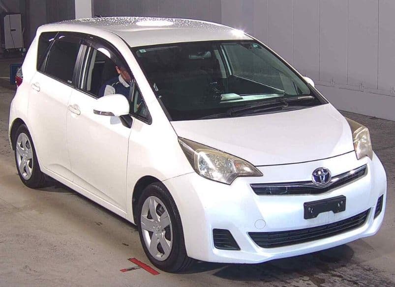 
									2011 TOYOTA RACTIS G
								