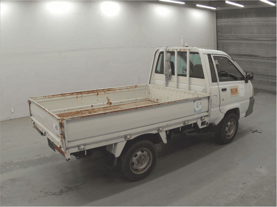 Vehicle SU00001623 large view 4