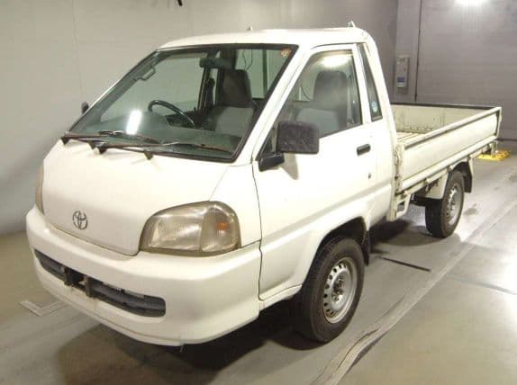 
									2001 TOYOTA TOWNACE DX
								